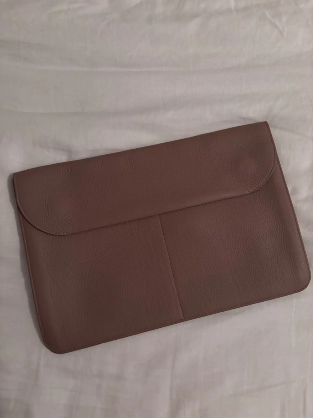 Cuyana Tech Carryall 16-inch Laptop Sleeve - Cappuccino